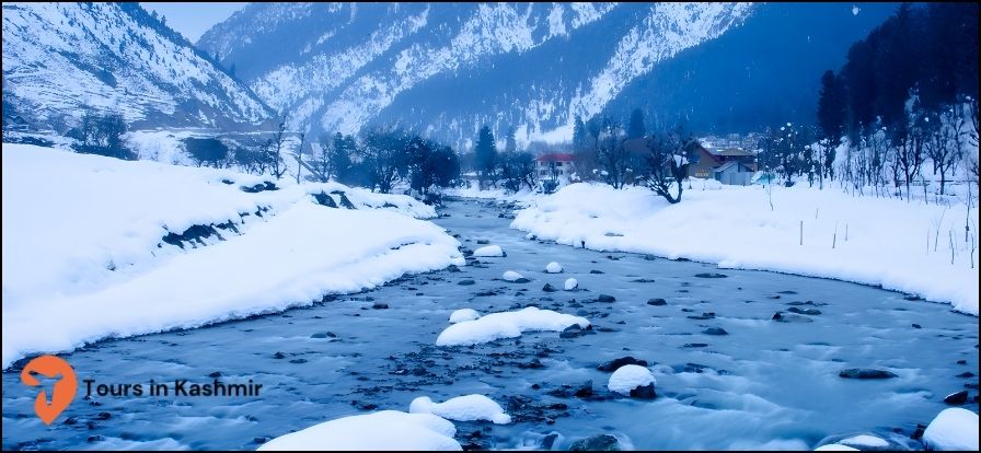 Snow in Sonamrg