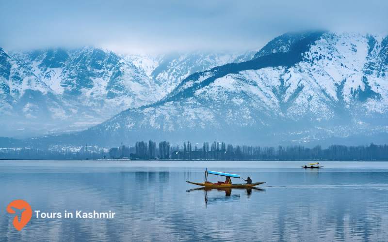 Snow in Kashmir